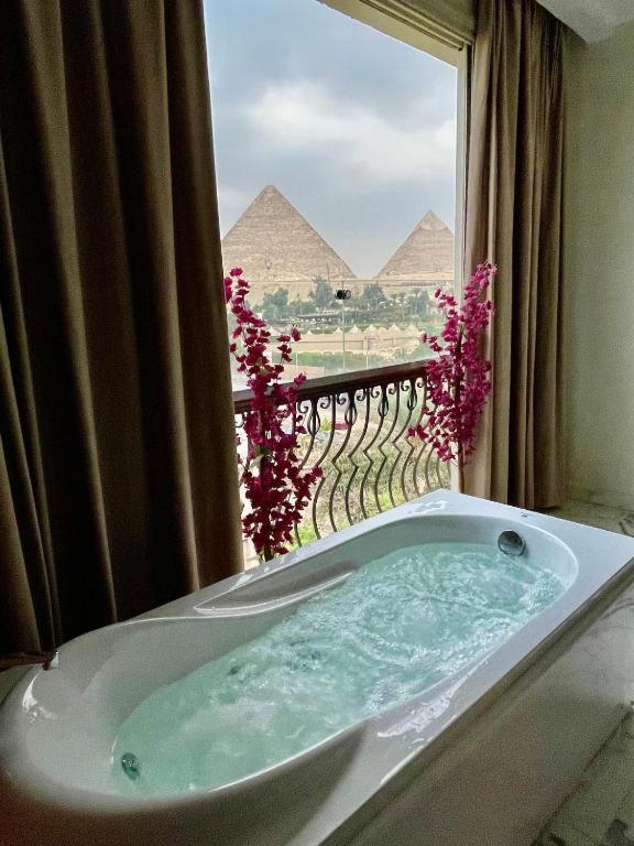 Unique Pyramids Boutique Inn Kafrat al Jabal Exterior photo
