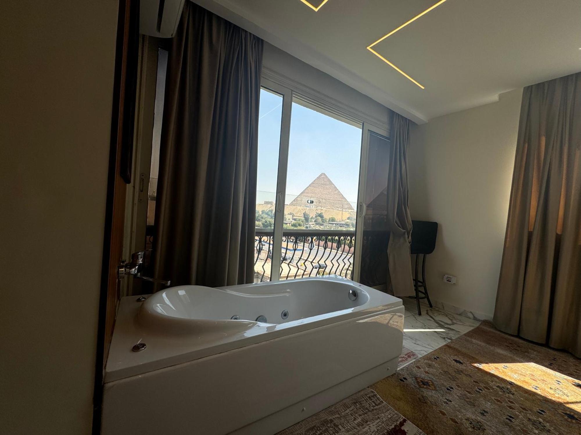 Unique Pyramids Boutique Inn Kafrat al Jabal Exterior photo